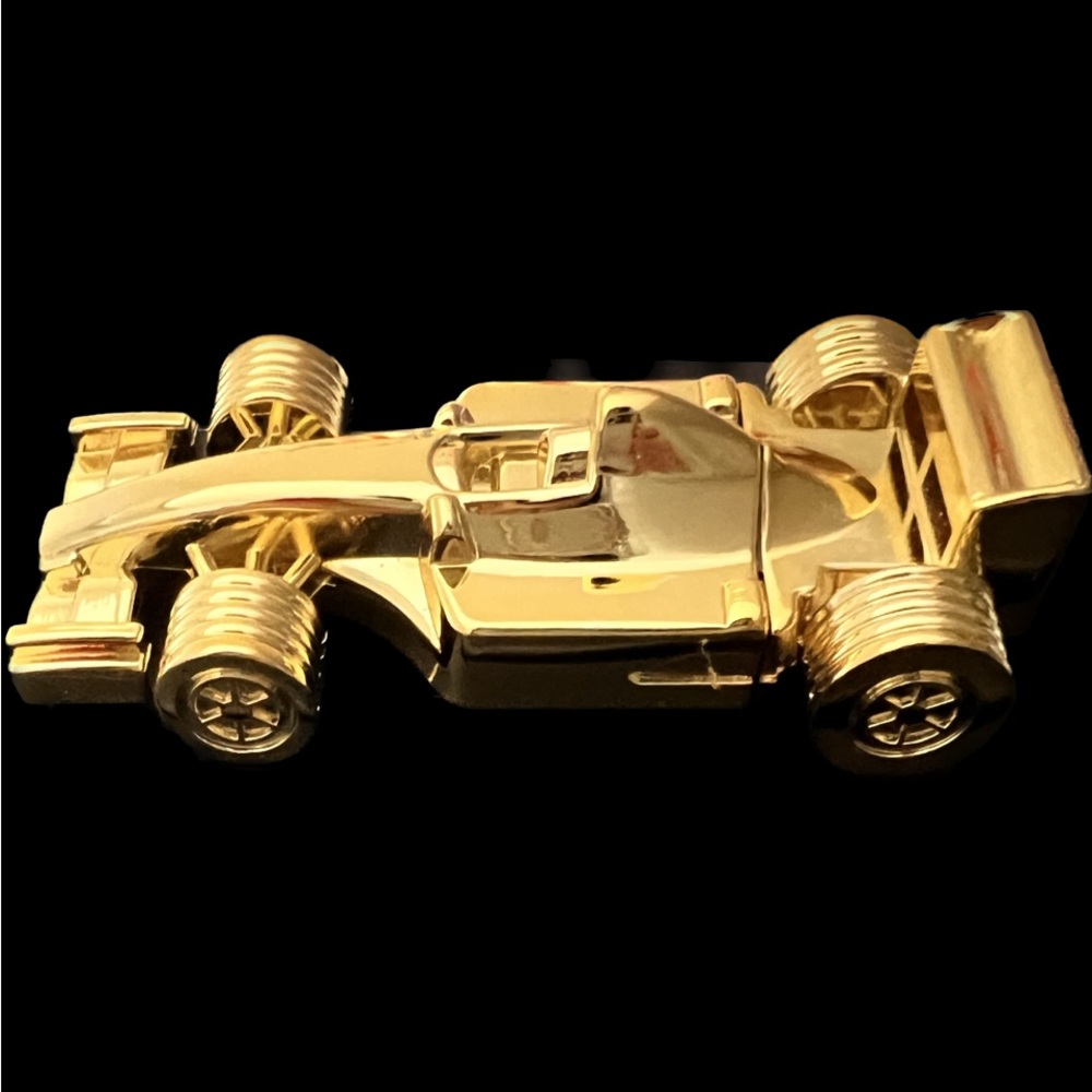 "Lotus F1 Team" collectible USB